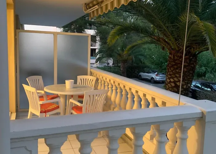 Apartment Le Tropical - Wifi - Parking - Jolie Parc Arbore - Calme Et Detente - Ensoleille - Accueil Physique *